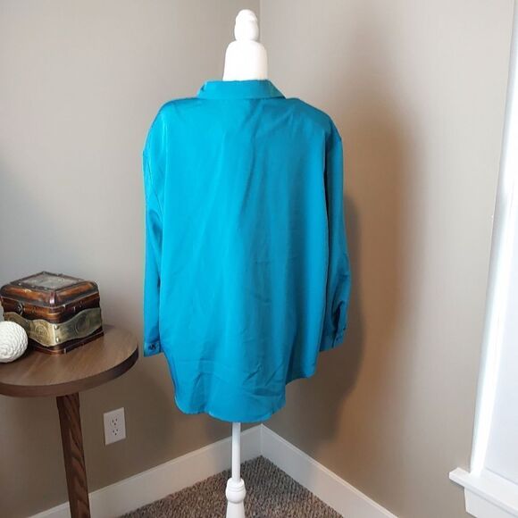 S.G. Sport blouse. Teal Size 1X - Picture 3 of 8